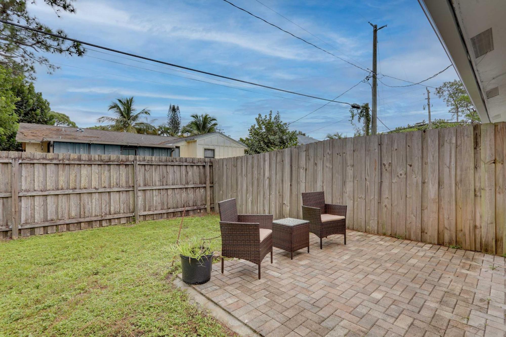 Jupiter Townhome With Patio And Yard About 6 Mi To Beach! Экстерьер фото